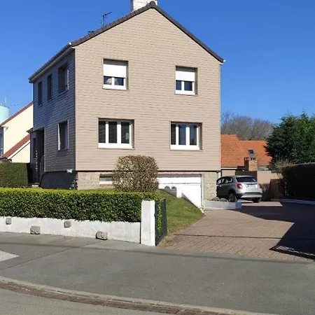 Maison De Avec Terrasse Et Jardin, Hébergement de vacances *