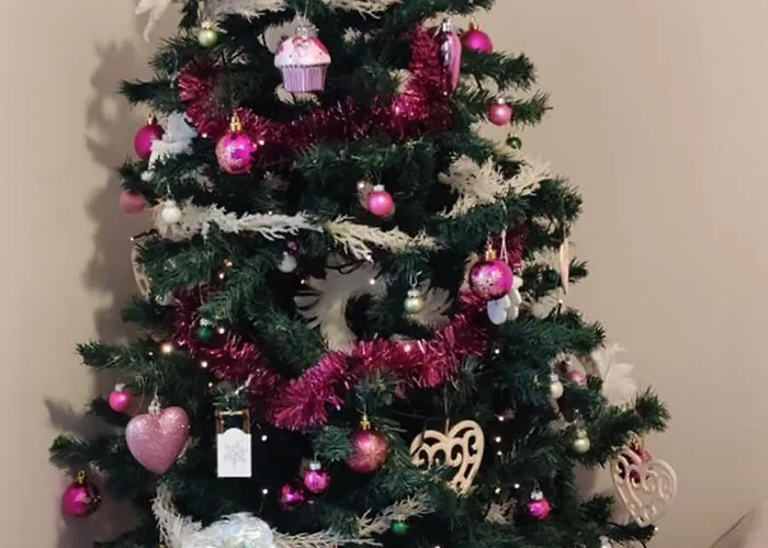 Hébergement de vacances Maison De Avec Terrasse Et Jardin,