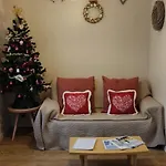 Maison De Avec Terrasse Et Jardin, 別荘 *