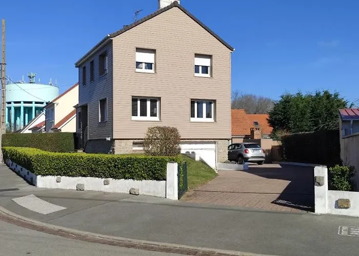 Maison De Avec Terrasse Et Jardin, Feriehus *