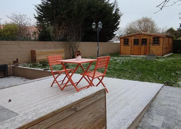 Maison De Avec Terrasse Et Jardin,